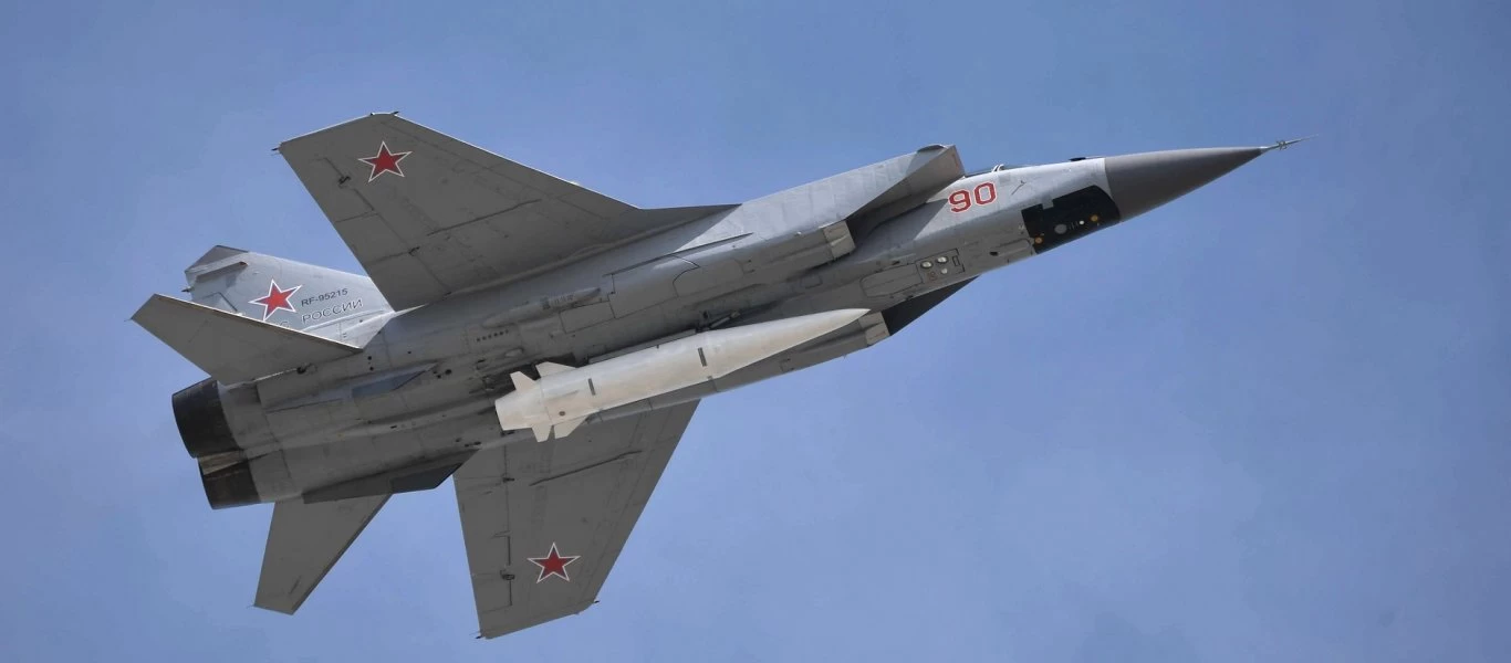 Μετά τα υποβρύχια η Ρωσία έστειλε και Mig-31 στο Βόρειο Πόλο - Πτήση με τους πυραύλους Kinzhal